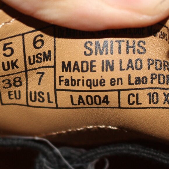 NEW Dr. Martens Smiths Suede Shoe Size 6 - Picture 12 of 12